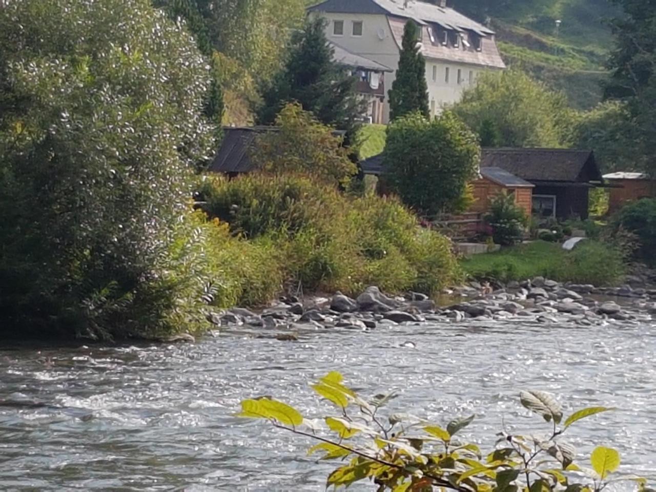 Riverside Ski Apartment Ramingstein Buitenkant foto