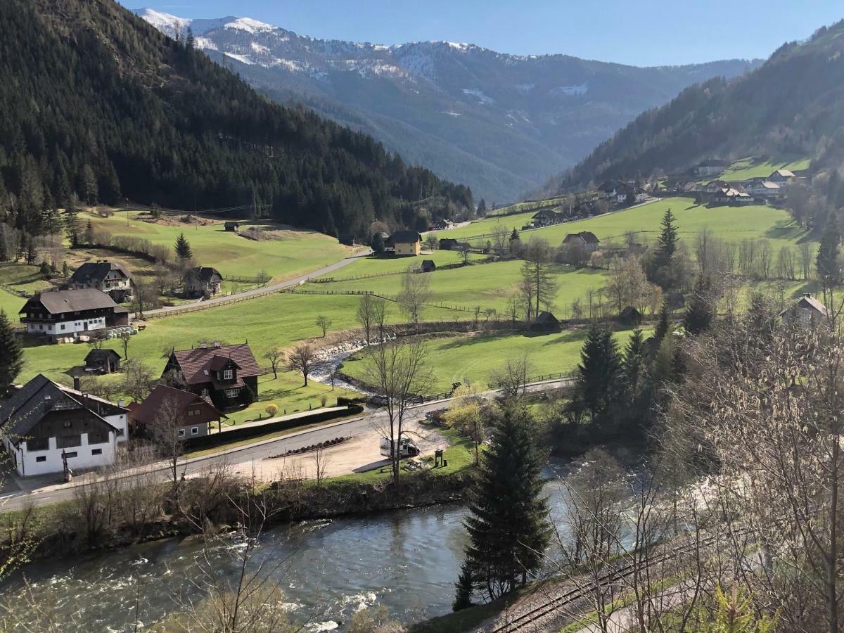 Riverside Ski Apartment Ramingstein Buitenkant foto
