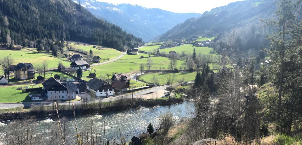 Riverside Ski Apartment Ramingstein Buitenkant foto